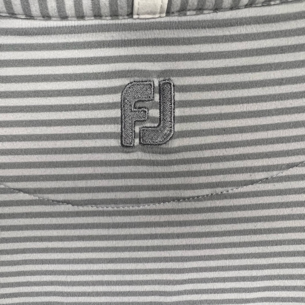 FootJoy Women’s Striped 1/2 Zip Pullover Sz XL - Picture 5 of 6